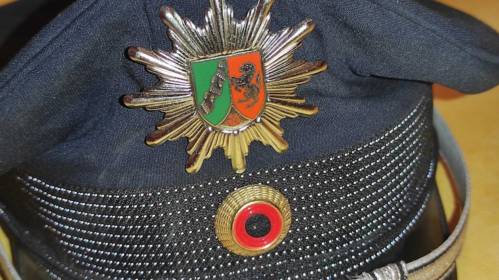 sapca ofiter politia germana