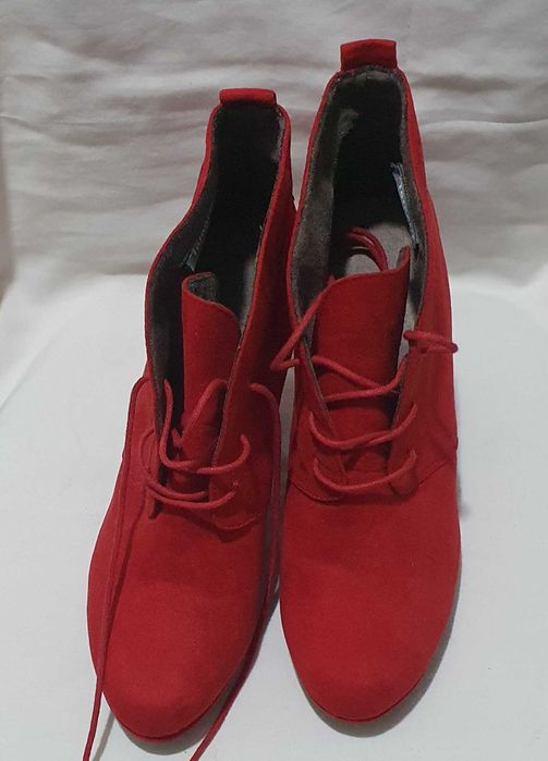 Ghete Tamaris roșii