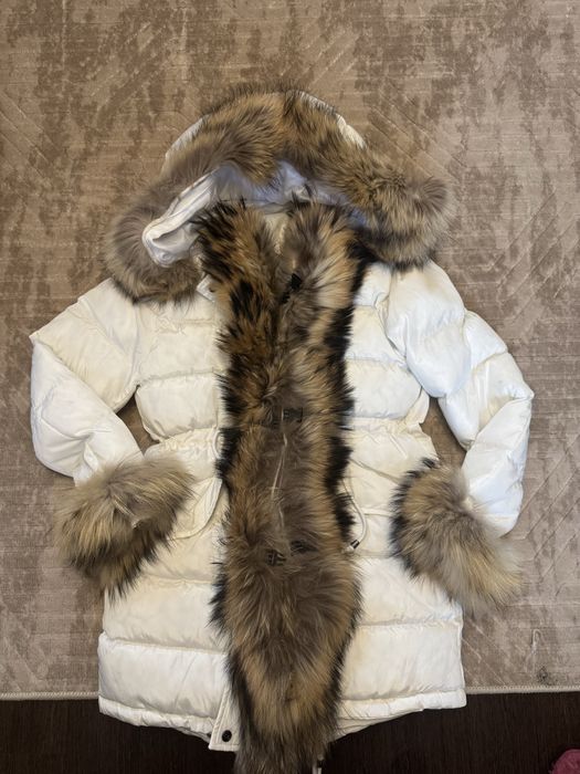 Дамска парка с естествен пух