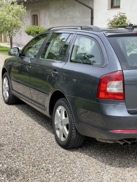 SKODA Octavia 2013 — imagine 4