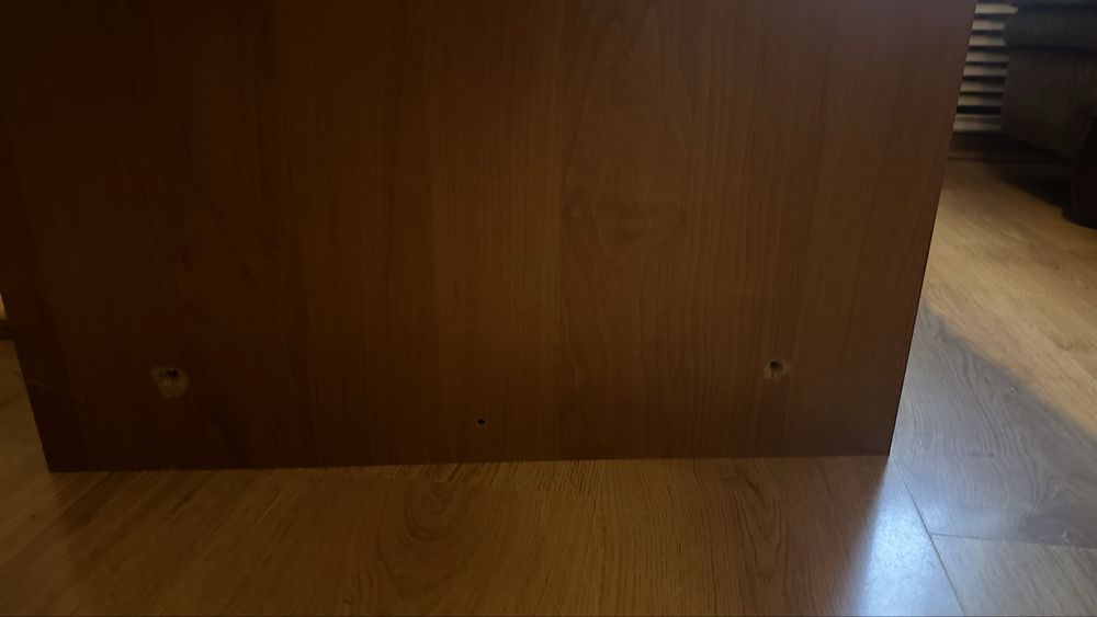 Продам  компьютерный стол из дерева