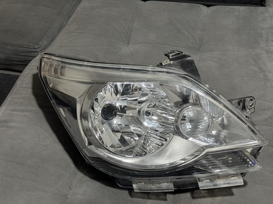 Кобальт (Cobalt) оң жақ фара. Оригинал.