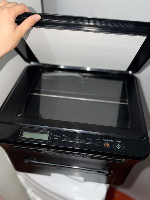 принтер рабочий. Подходитдля дома или офиса