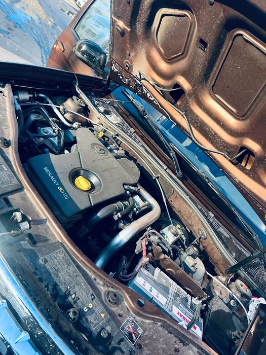 Vând Dacia Duster 4x4 2012