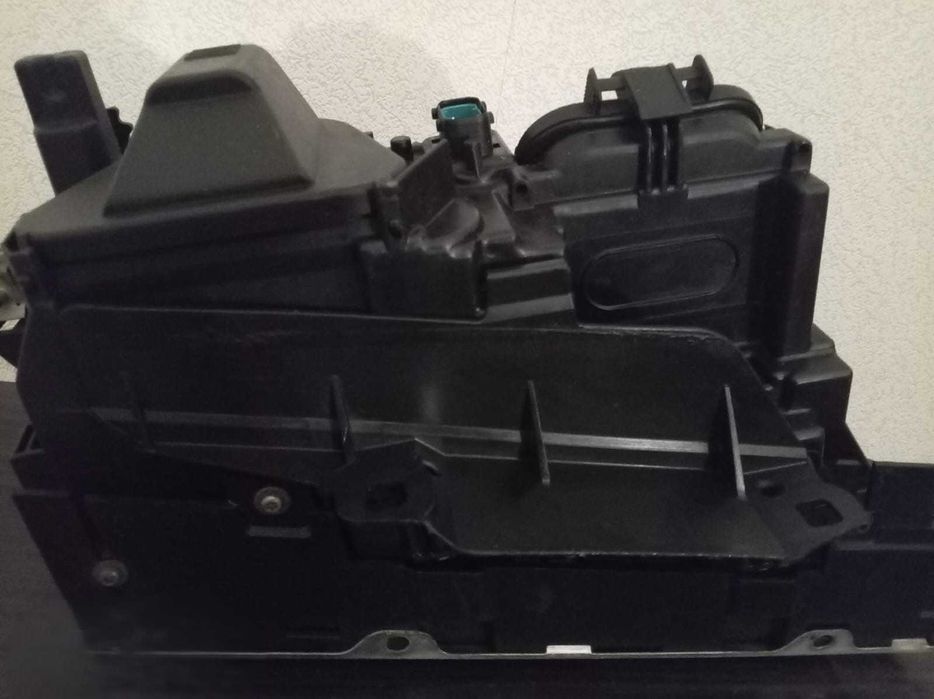 Фары бмв е38 дорест с BI-LED модулем оригинал BOSH с анг.глазками