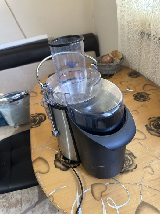 Сокоистисквачка.