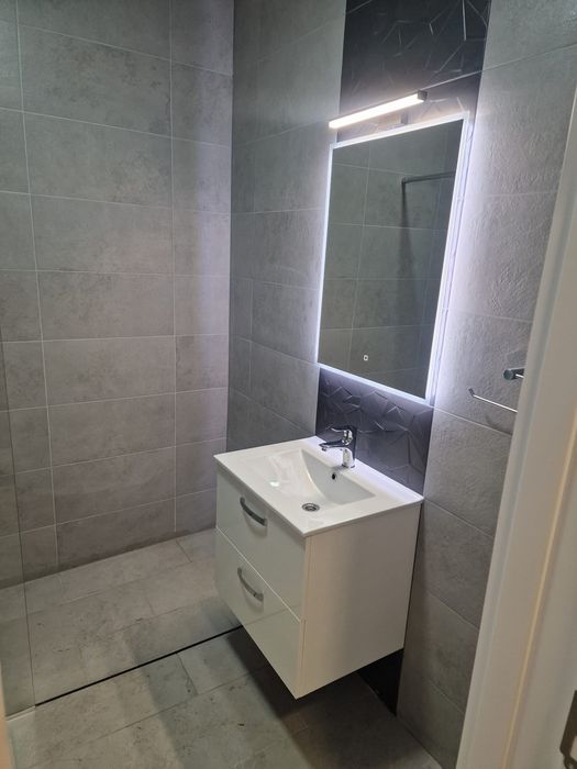 Închiriez  Apartament nou  cu 2 camere
