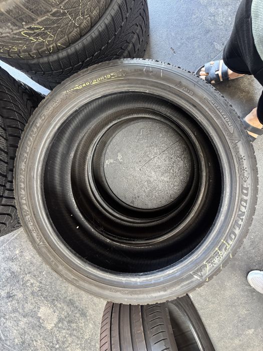 245/40/19 goodyear  M+S