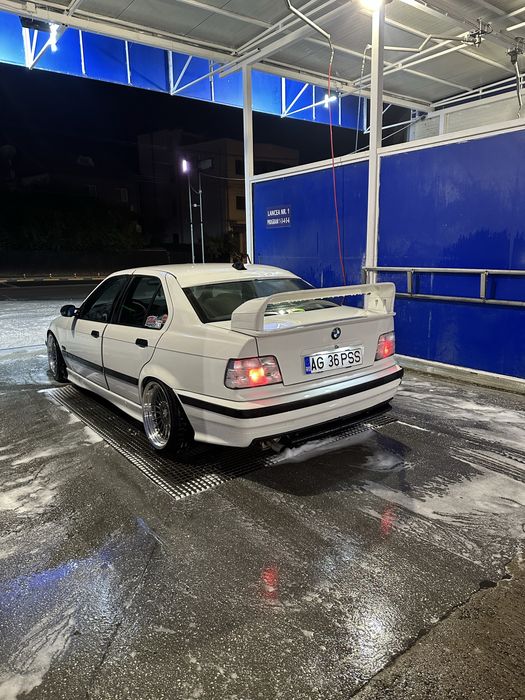 Vand bmw e36 316i sedan