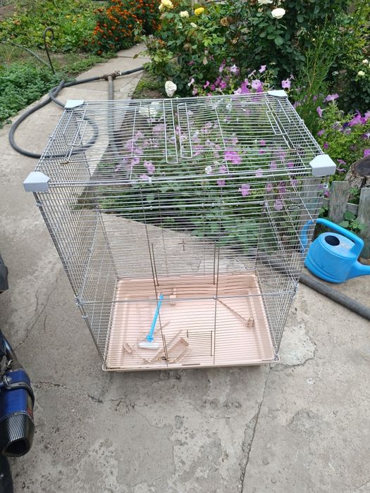 Продам клетку для попугая