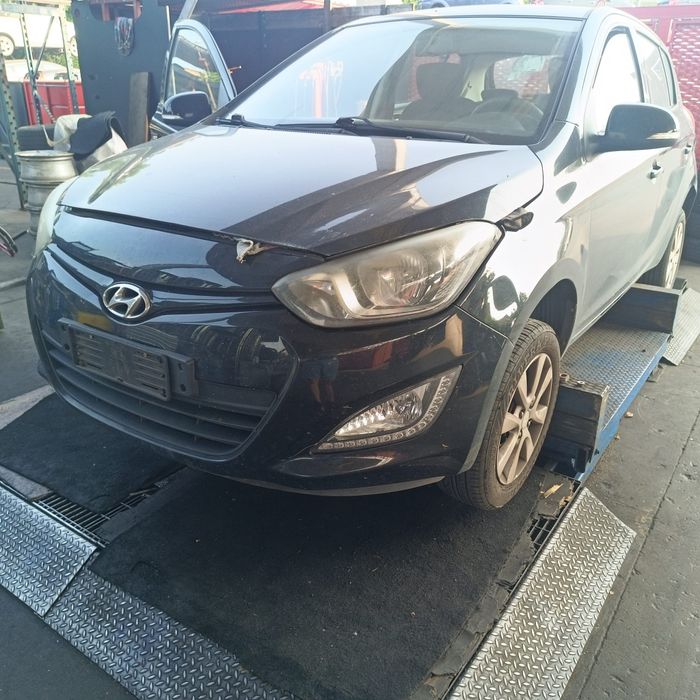 Faruri Hyundai i20 an 2014