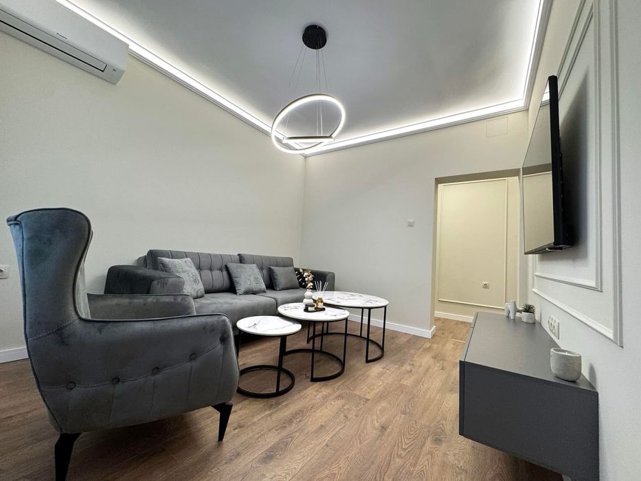 Продава се Четиристаен апартамент в Асеновград - 100 кв.м за 1380 €/кв.м - Снимка #2