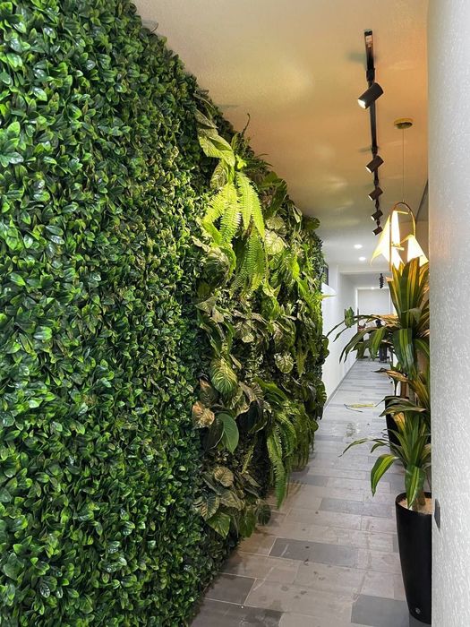 Фито стена озеленение искусственный   мох цветы. Суний гулар декор