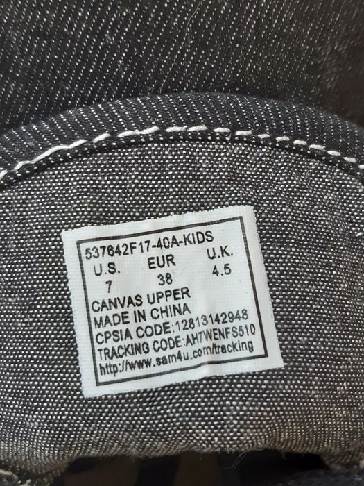 LEVI'S оригинални детски нови 38/39