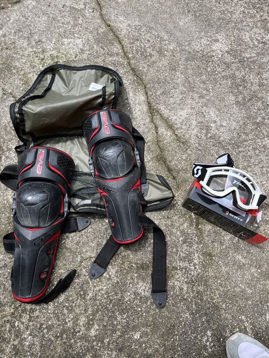 мотокрос ботуши очила брич мото наколенки