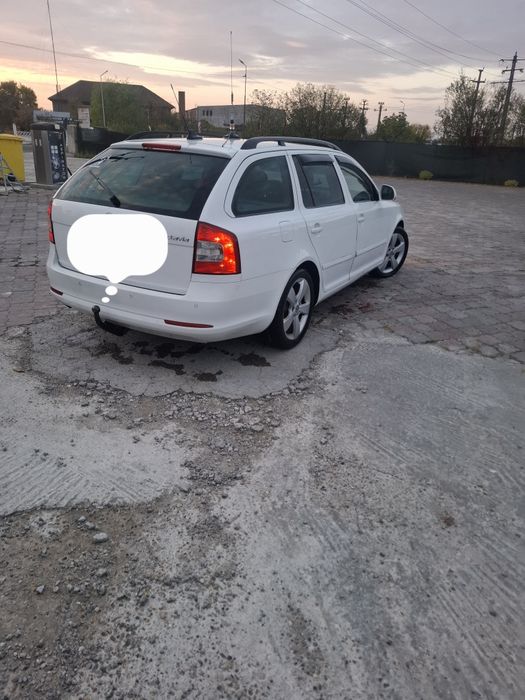 SKODA Octavia 2013 — imagine 3
