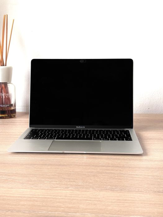 MacBook Air 13” (2018) – Space Gray