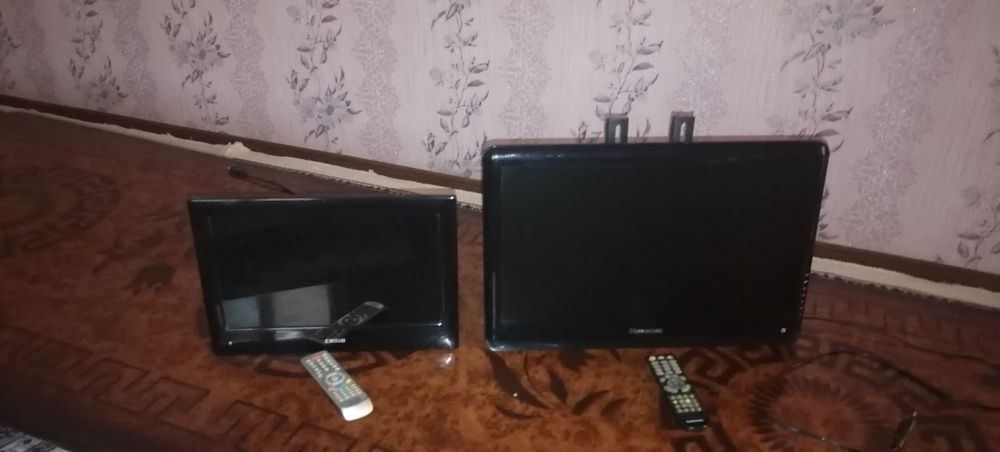 Televizor 2 ta bitta katta bitta kichkina