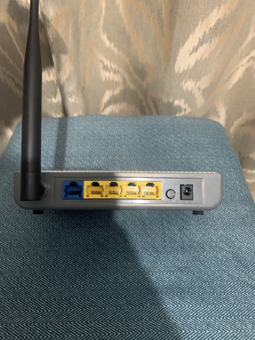 Pachet! Router wifi Tenda si Boxe Serioux!!