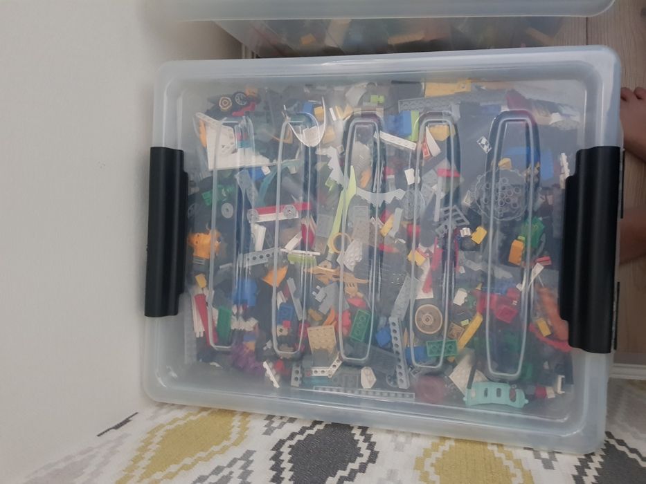 Продам лего очень много наборов