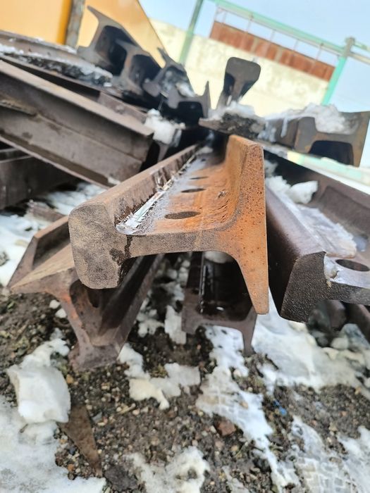 Продаются трубы рельсы уголок швеллер