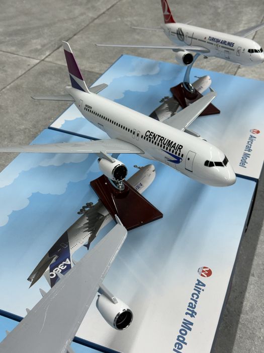 Модель самолета, коллекционная, отличное качество