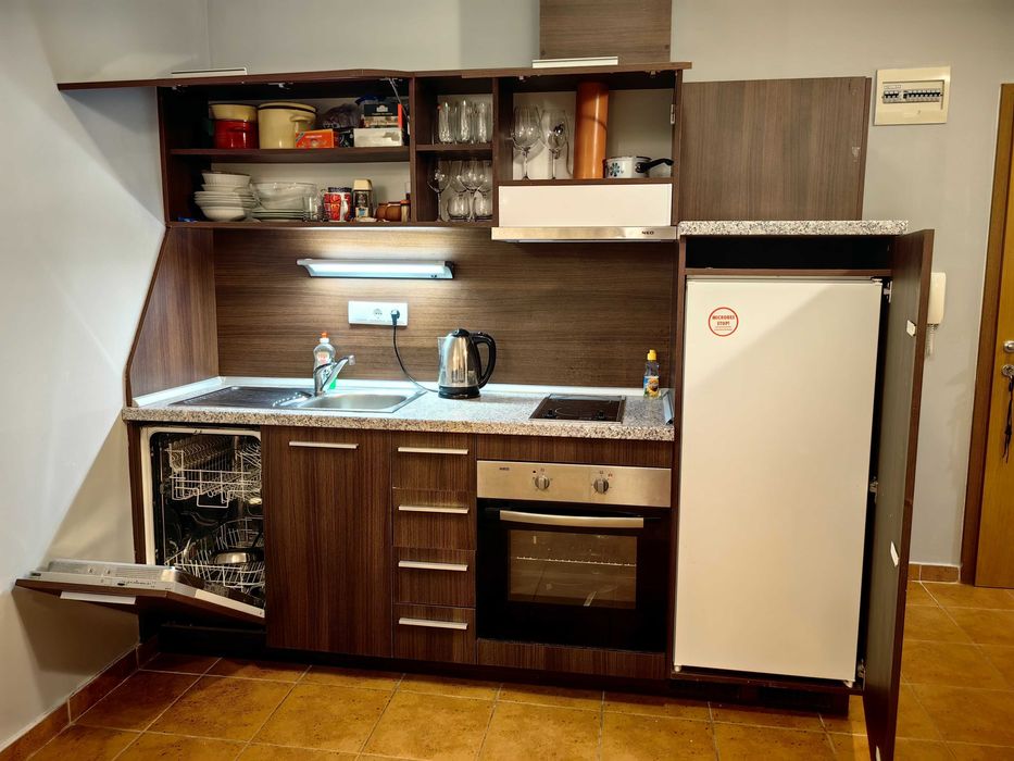 Дава се под наем Двустаен апартамент в Поморие - 60 кв.м за 450 € - Снимка #4