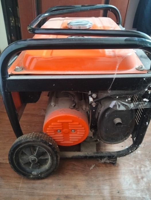 Продам мотор для света