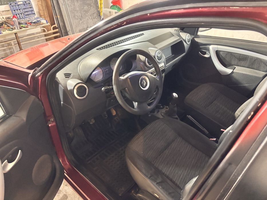 Продам машины 2011