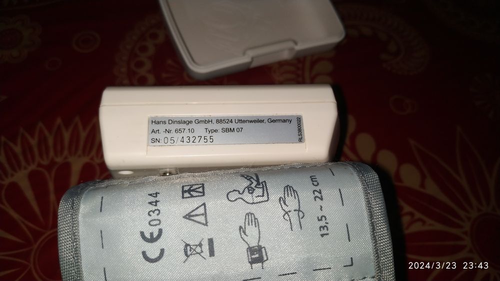 Продам Тонометр SANITAS