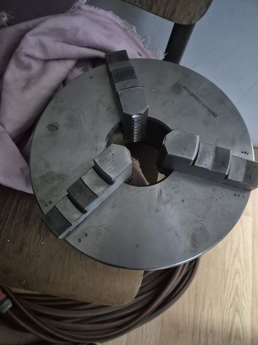 Universal de strung 250 cu 3 bacuri NOU