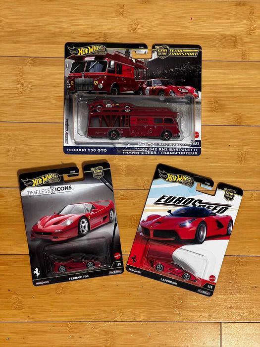 Hot Wheels Ferrari Team Transport - 250 GTO & Fiat 642; LaFerrari; F50