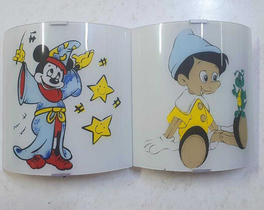 2 plafoniere pentru perete, camera copilului