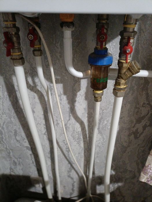 Продам котел газовый