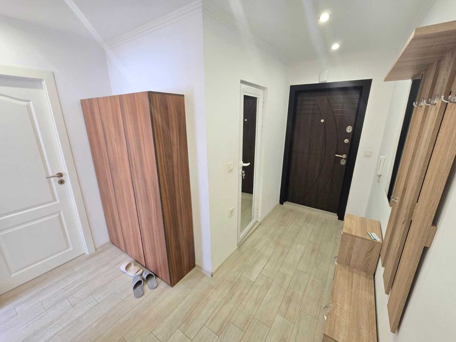 Дава се под наем Двустаен апартамент в Бургас, Славейков - 70 кв.м за 510 € - Снимка #5