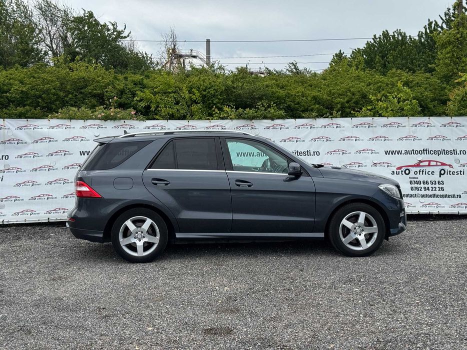 Mercedes ML350  Bluetec 4Matic interior piele GRI