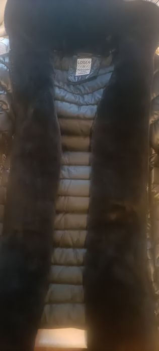 Vând geacă damă aproape nouă