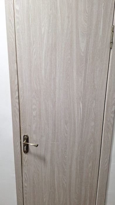 СРОЧНО продам 3 двери