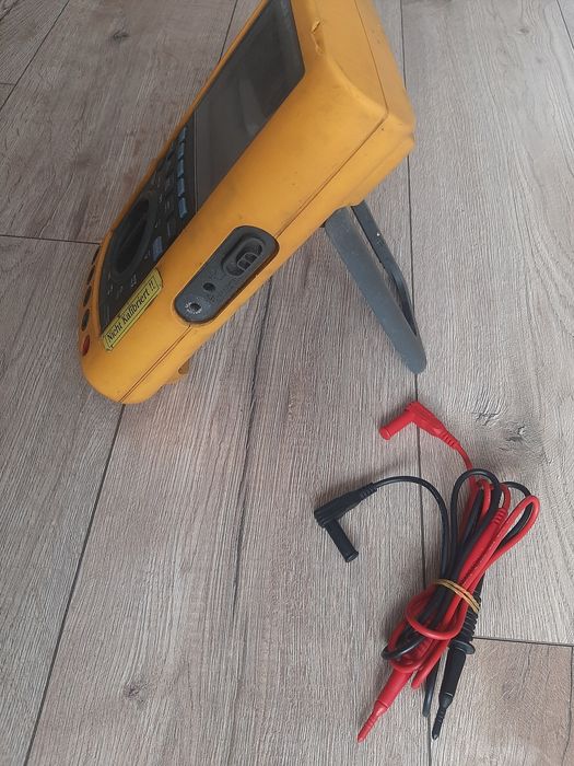 Графичен мултиметър FLUKE 867B