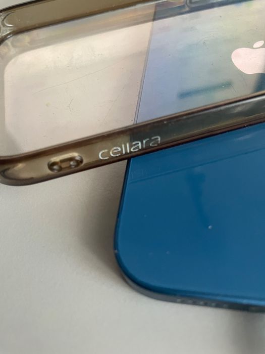 iPhone 13- stare foarte bună