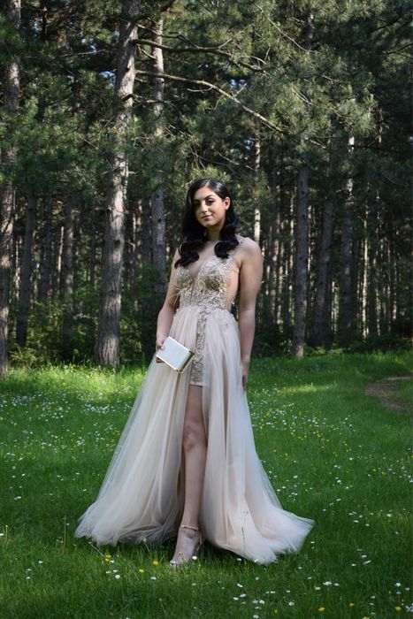 Бална рокля.