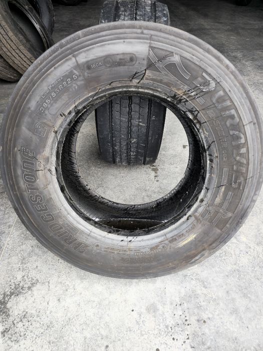 De vânzare 2 anvelope  de direcție 385 55 r 22.5   Bridgestone.