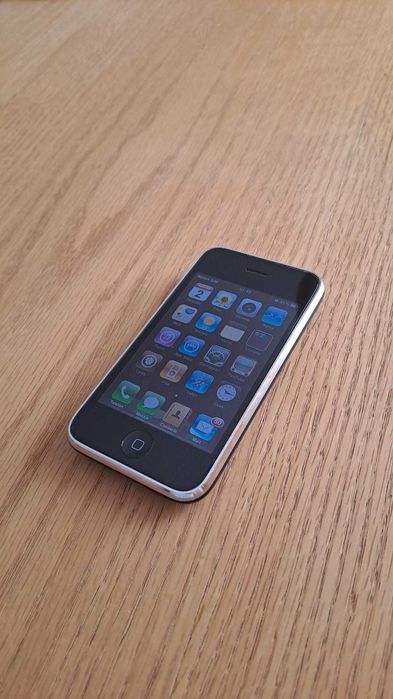 IPhone 3g 16gb, obiect de colectie
