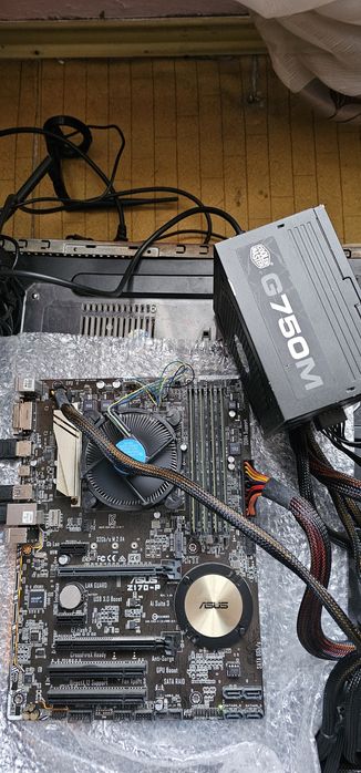 Sursa Cooler Master RS-750-AMAA-B1 - 750W la 260 ron