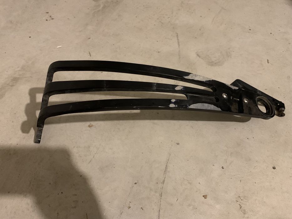 Стойка за номер на мотоциклет Rizoma, свалена от Harley-Davidson