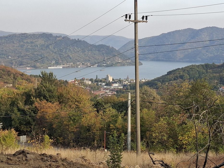 Vand teren intravilan.