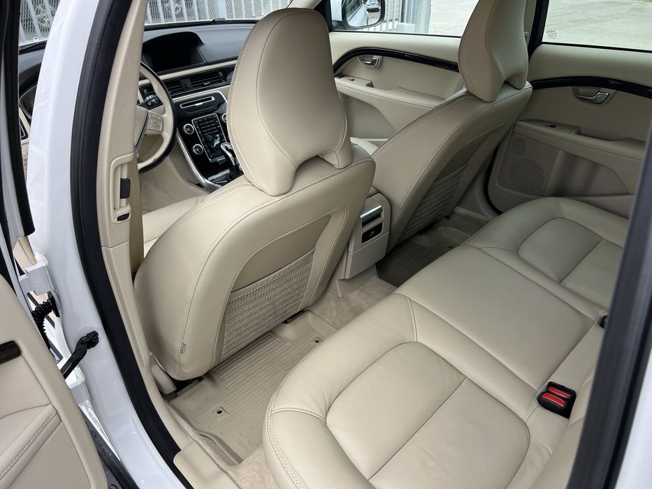 Volvo XC70 2016 2,5 L 4x4 Super car