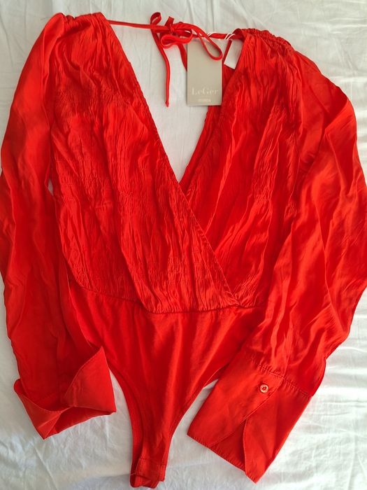 блуза за повод размер xs.