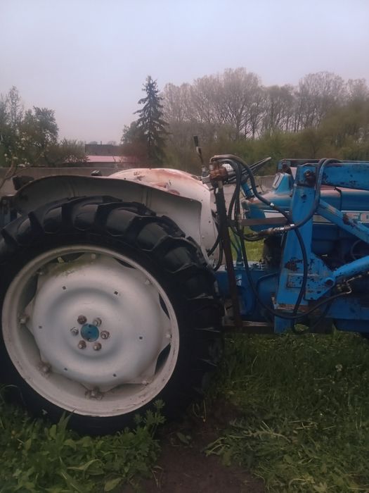 Vind tractor ford
