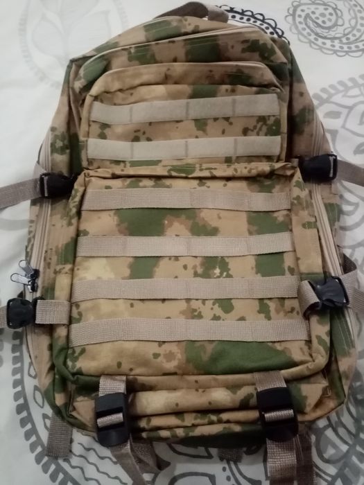 Камуфлажна раница, 45 литра. Като нова е.